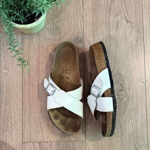 BIRKENSTOCK WHITE LEATHER CRIS CROSS SANDALS SIZE 10